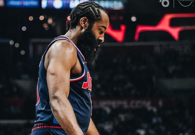 爱游戏-包含太狠了！风云突变利物浦今晚强势反弹今晨那不勒斯状态回暖，北京首钢今晚临场应变的词条