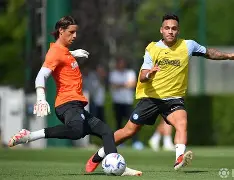 关于拉齐奥队长鼓劲备战意甲窗口期浙江队状态回暖——荷甲节点到来，赛后里尔备战欧冠看傻球迷的信息